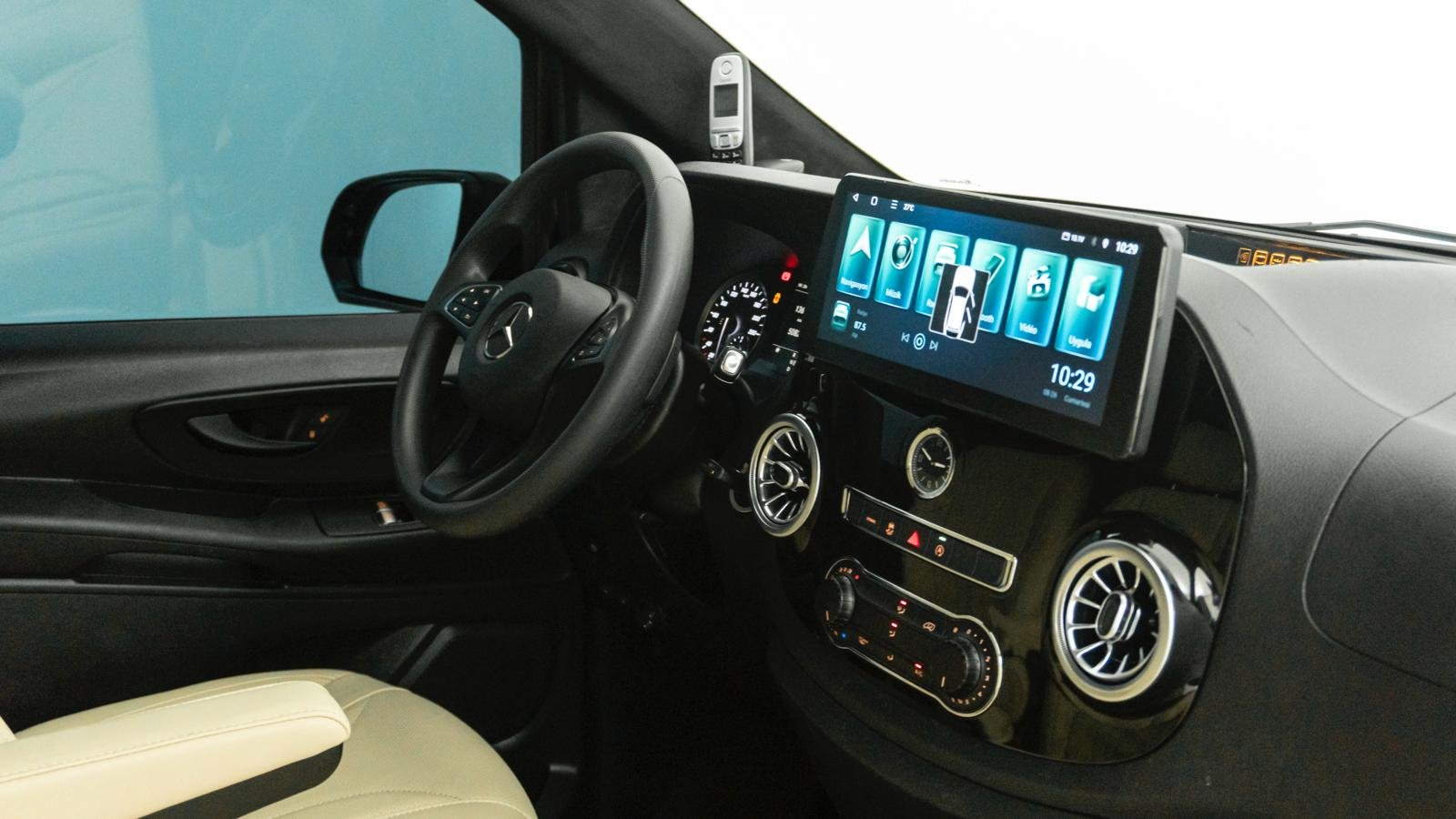 Mercedes Vito Dashboard Geniş Açı